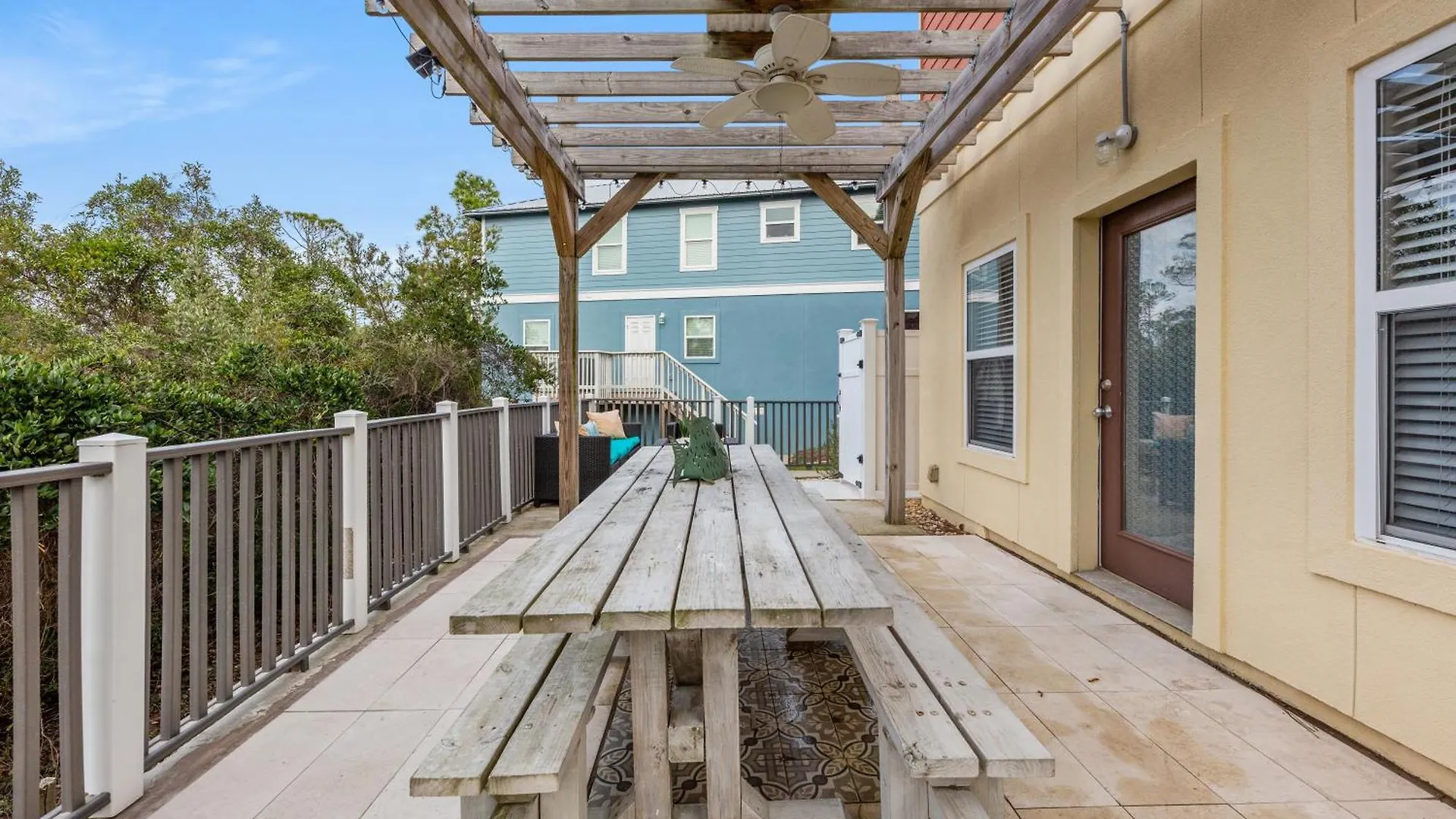 Semesterbostad Algun Dia - Plush Family-Friendly Home - A Block From Beach Panama City Beach USA