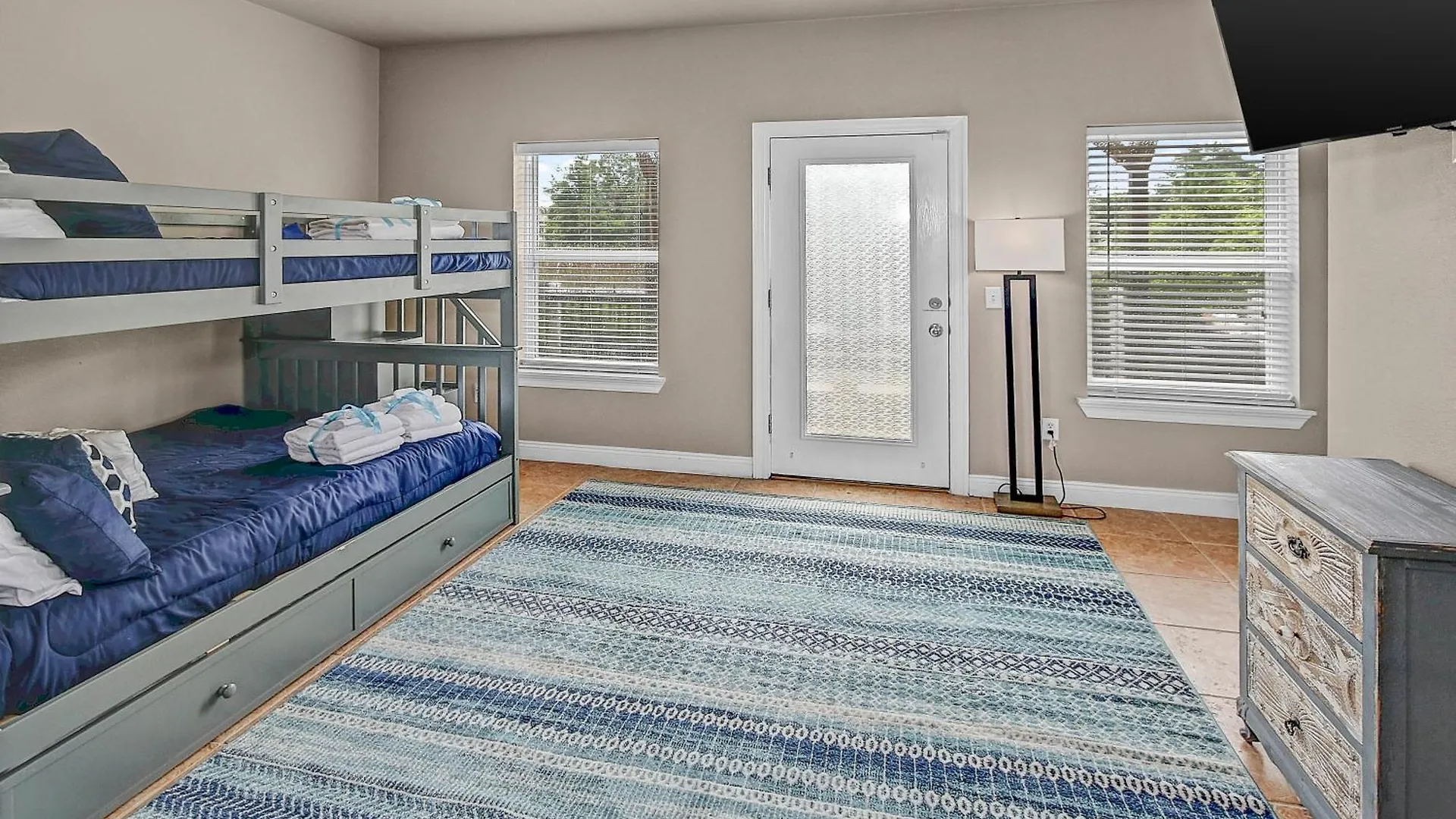 Semesterbostad Algun Dia - Plush Family-Friendly Home - A Block From Beach Panama City Beach