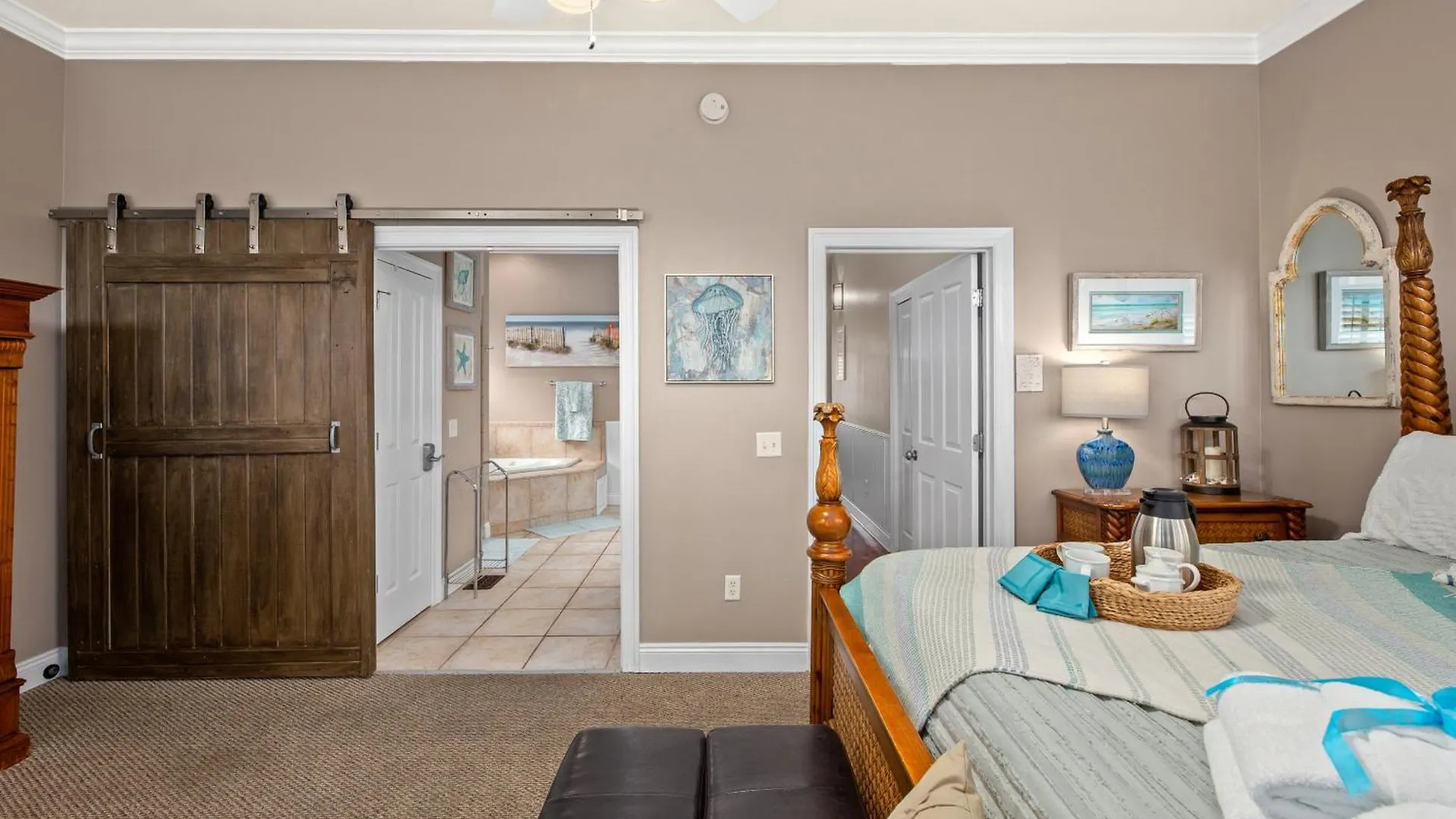 Algun Dia - Plush Family-Friendly Home - A Block From Beach Panama City Beach 0*,  USA